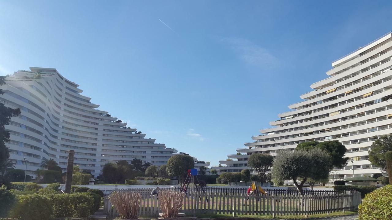 Fame - Marina Baie Des Anges Apartment Villeneuve-Loubet Bagian luar foto